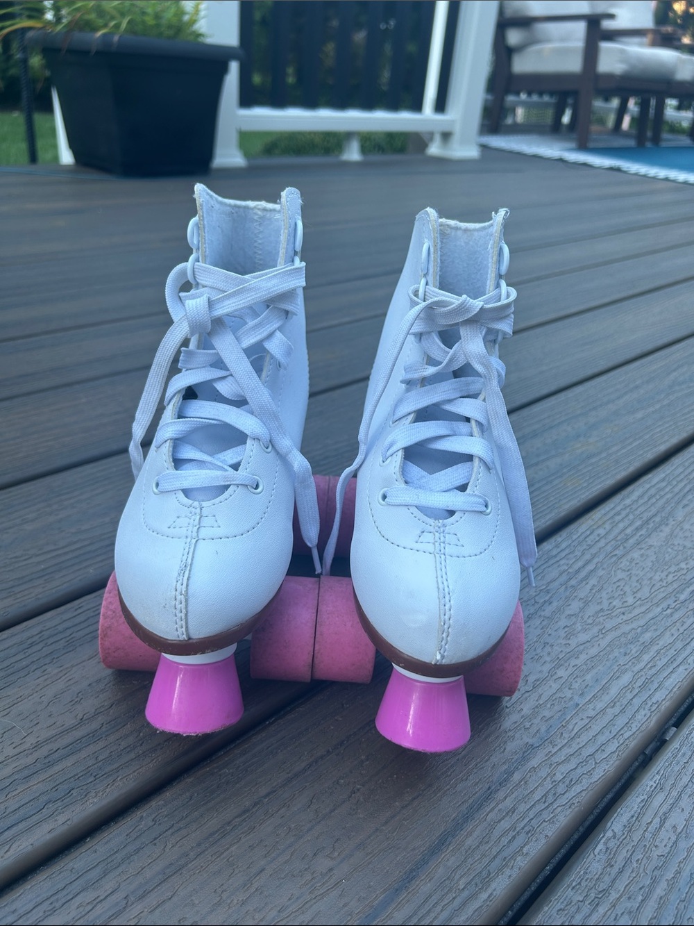 Roller Skates - White and pink Chicago Skates